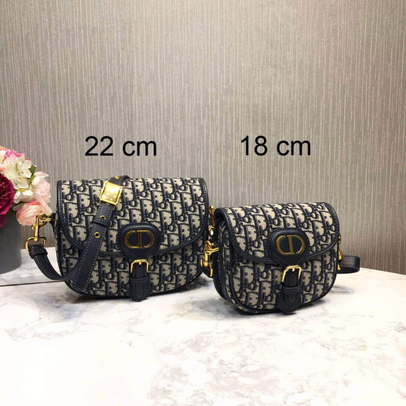 Medium Bobby Bag in Oblique Jacquard M9319