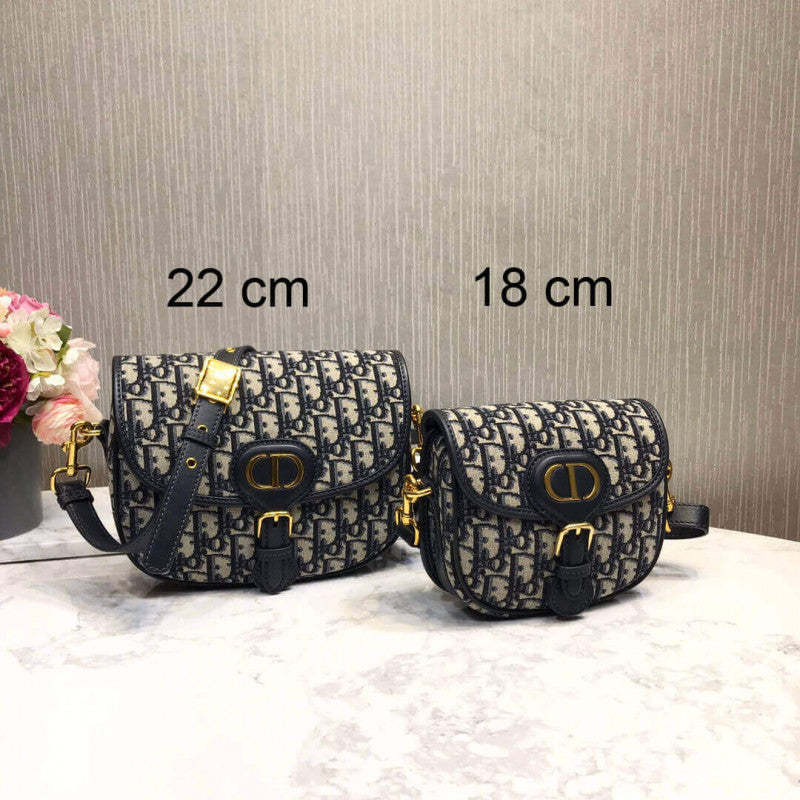 Medium Bobby Bag in Oblique Jacquard M9319