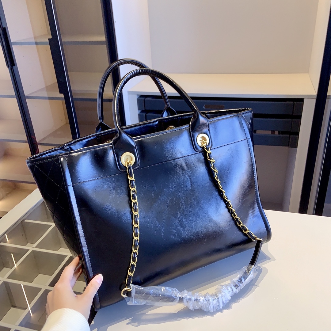 CC DEAUVILLE LARGE SHOPPING BAG CALFSKIN LEATHER BLACK 38CM