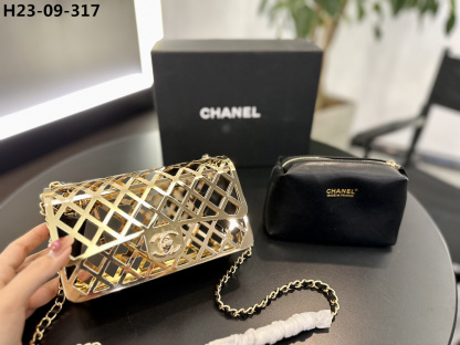CC METALLIC DIAMOND LINED BLACK LEATHER CHAIN FLAP BAG GOLD 18CM AS2514 B05552 NC533