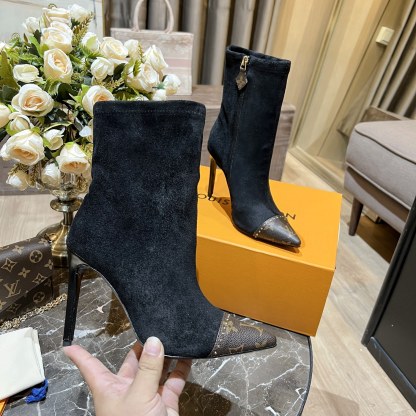 LUV WOMEN’S CHERIE ANKLE BOOTS BLACK