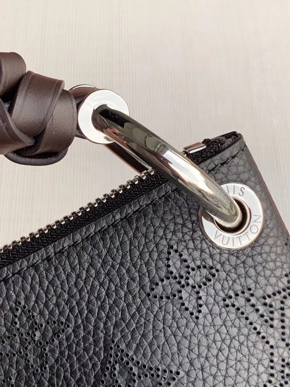 LUV BEAUBOURG HOBO MM 32CM BLACK