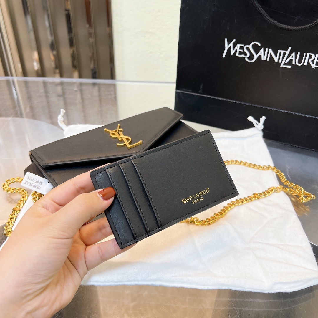 YSL UPTOWN CHAIN WALLET IN GRAIN DE POUDRE EMBOSSED BLACK 19CM 6077881GF0J1000