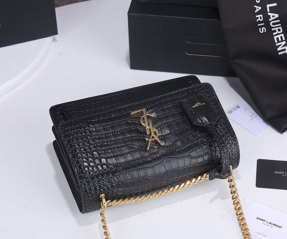 SAINT LAURENT SUNSET MEDIUM CHAIN GAB IN CROCODILE EMBOSSED SHINY BLACK GOLD 22CM