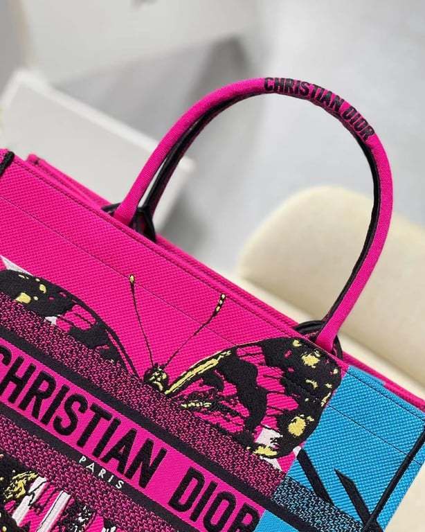 DIR MEDIUM BOOK TOTE BRIGHT BLUE AND BRIGHT PINK D-JUNGLE POP EMBROIDERY 36CM