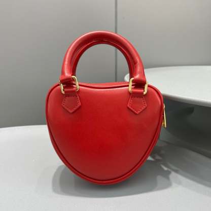 CE Medium CE Heart Red For Women 6in/14.5cm 198223DUA.27ED