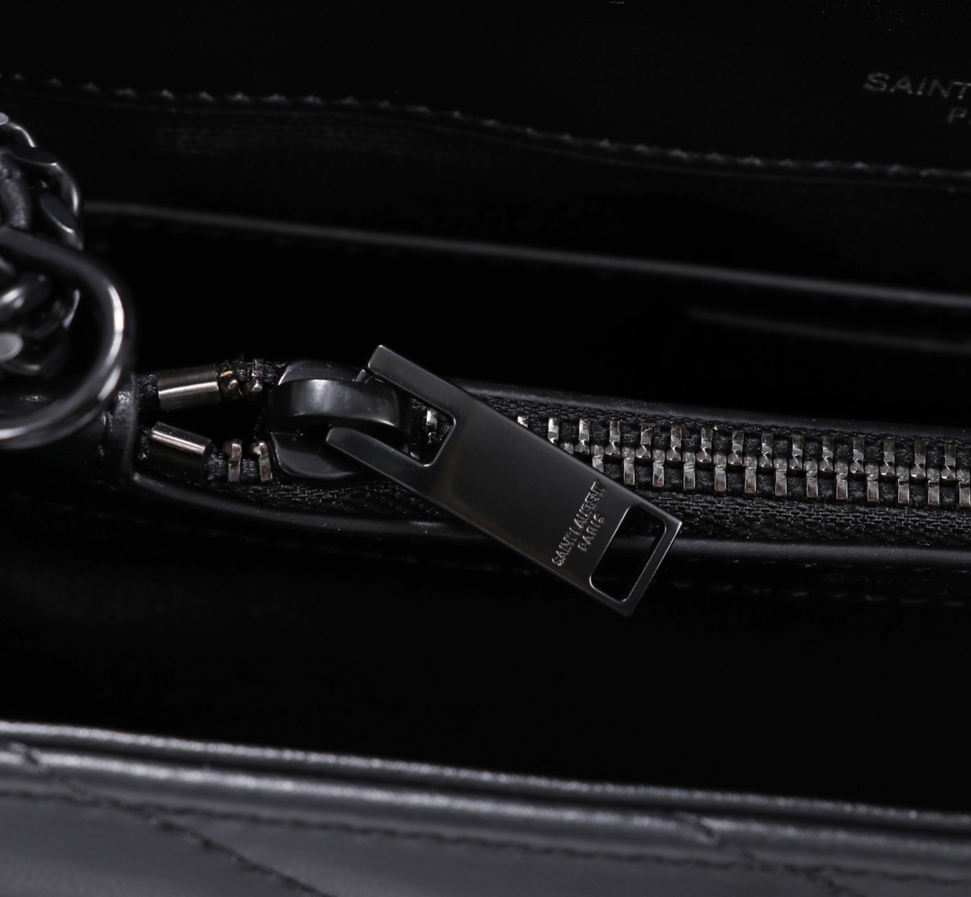 YSL LOULOU SMALL CHAIN BAG IN MATELASSÉ Y BLACK NOIR 23CM 494699DV7281000