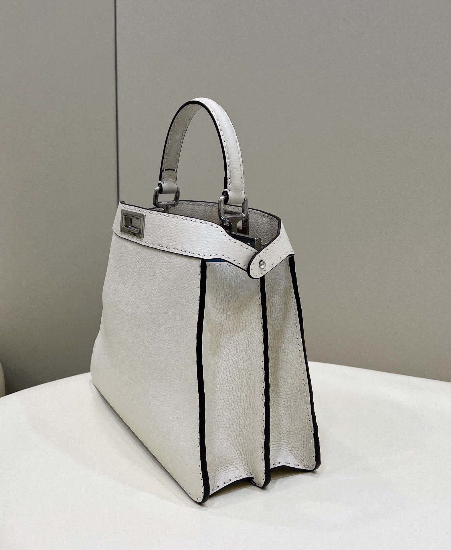 FI Peekaboo ISeeU Medium White For Women, Women’s Handbags, Shoulder Bags 13.1in/33.5cm FF