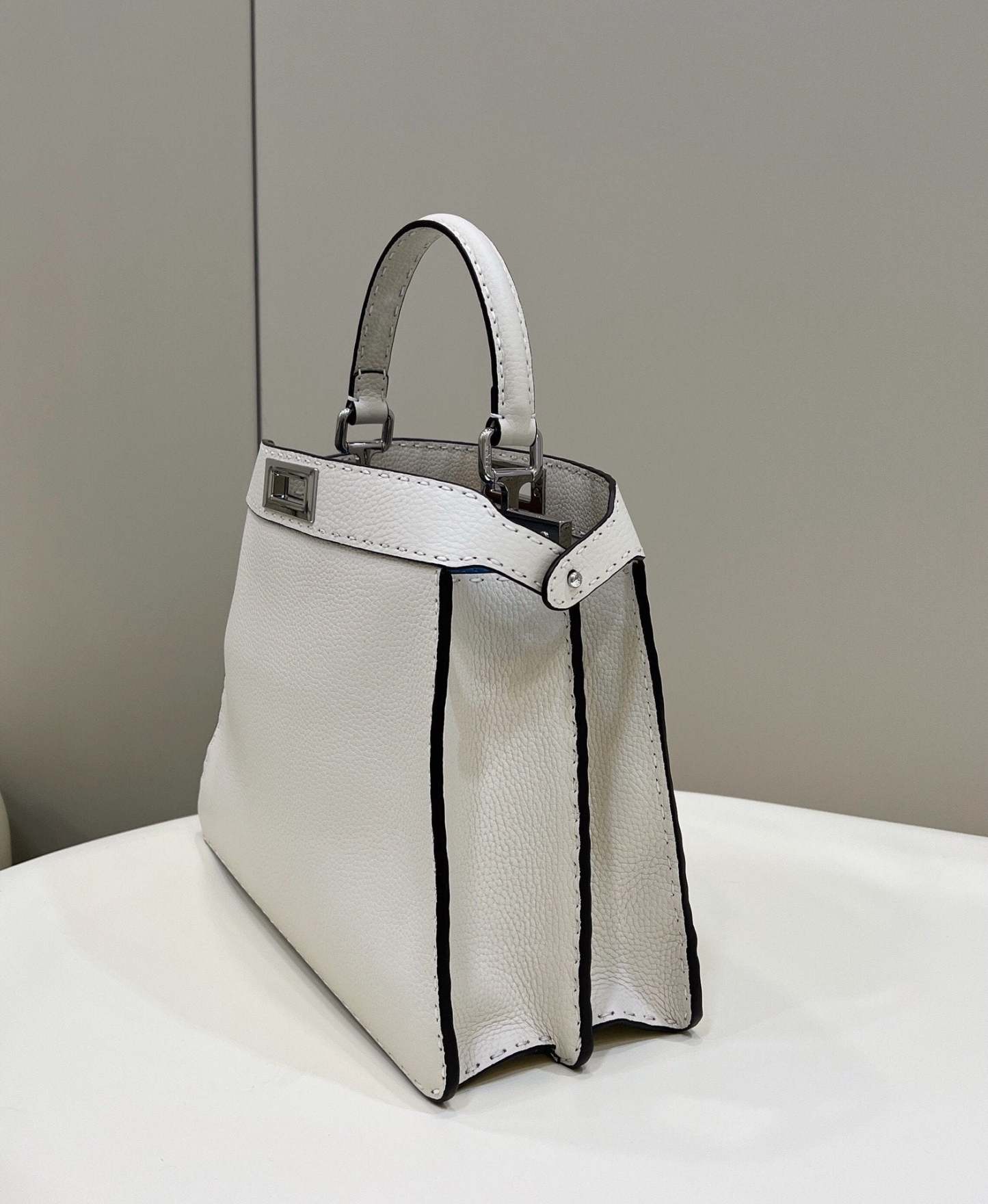 FI Peekaboo ISeeU Medium White For Women, Women’s Handbags, Shoulder Bags 13.1in/33.5cm FF