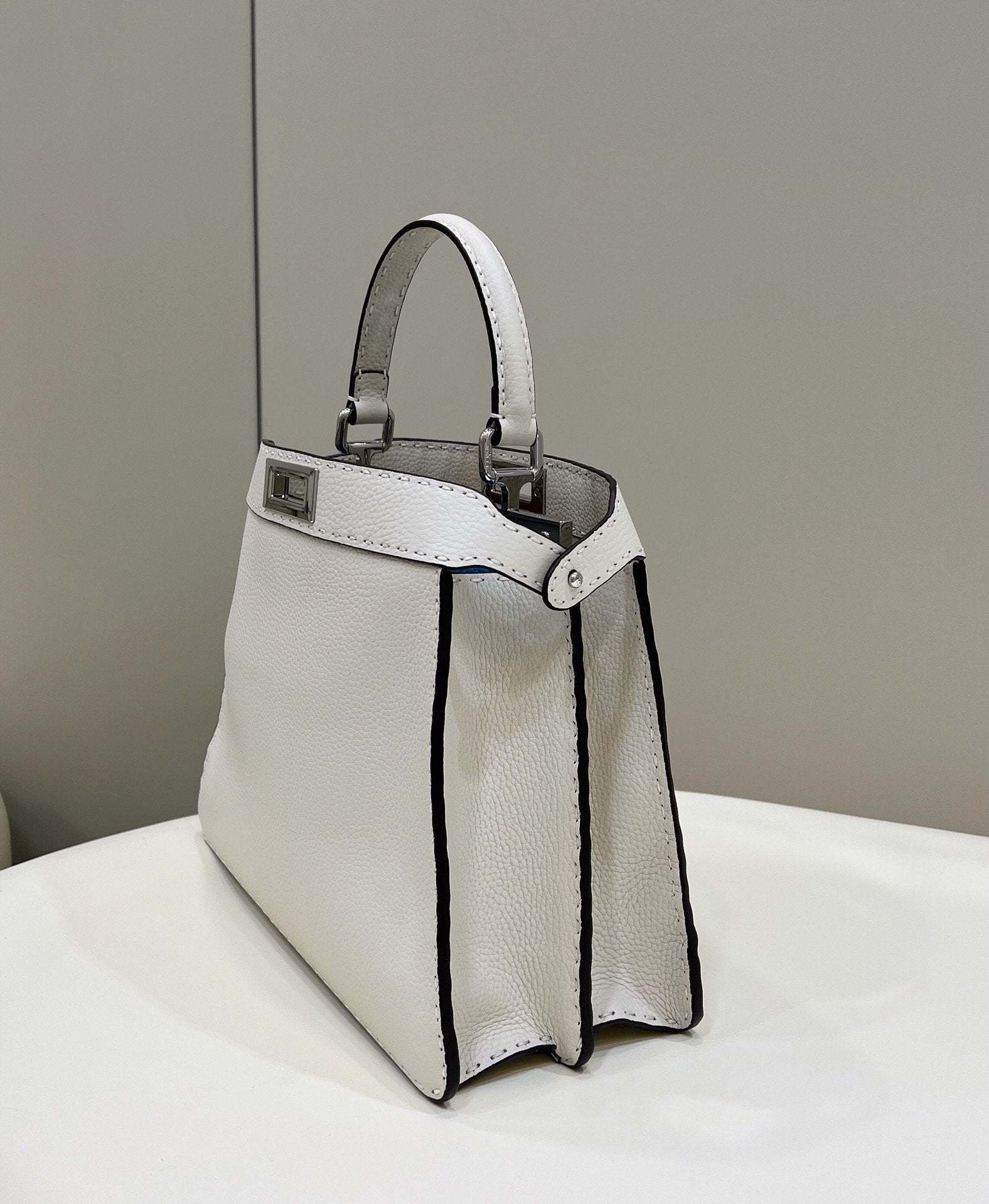 FI Peekaboo ISeeU Medium White For Women, Women’s Handbags, Shoulder Bags 13.1in/33.5cm FF