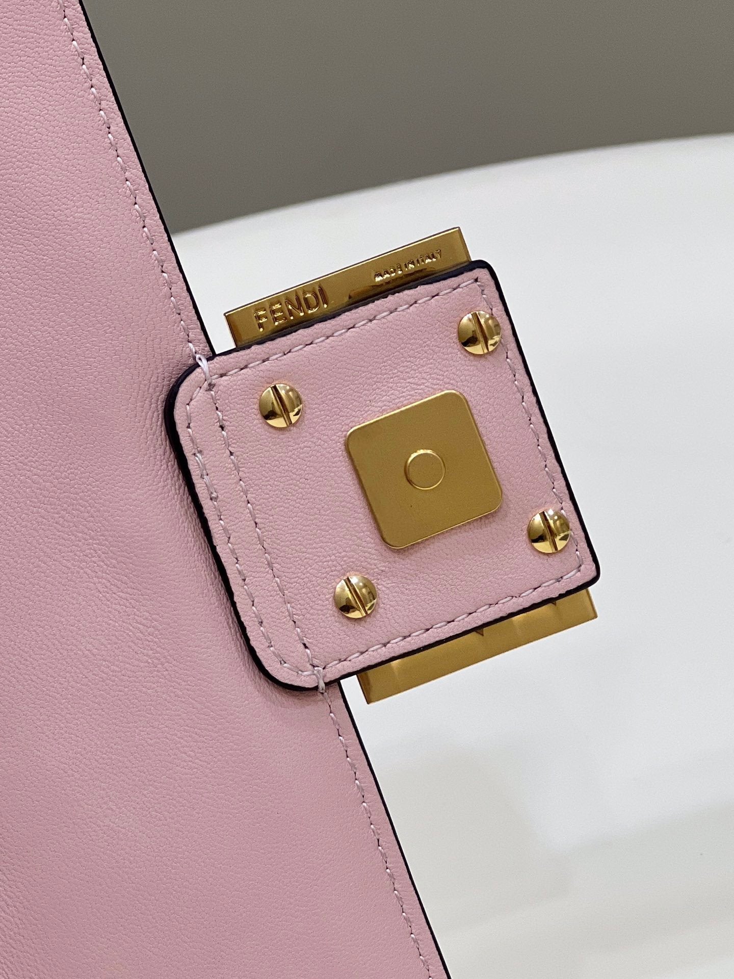 FI Baguette Pink For Women, Women’s Handbags, Shoulder And Crossbody Bags 7.5in/19cm FF 8BS017
