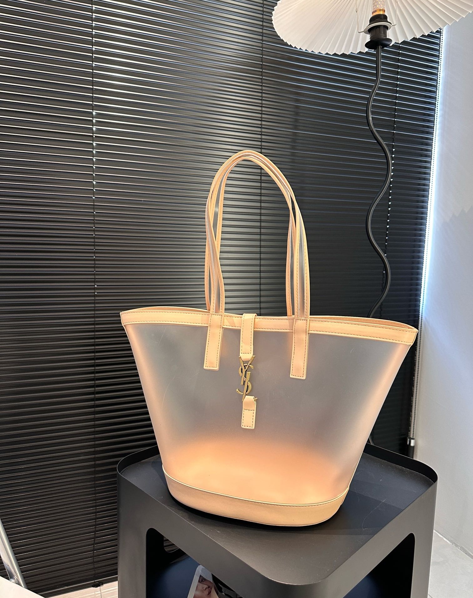 YSL PANIER MEDIUM IN VINYL AND VEGETABLE TANNED LEATHER BROWN 28 CM 773697FAC0F2275