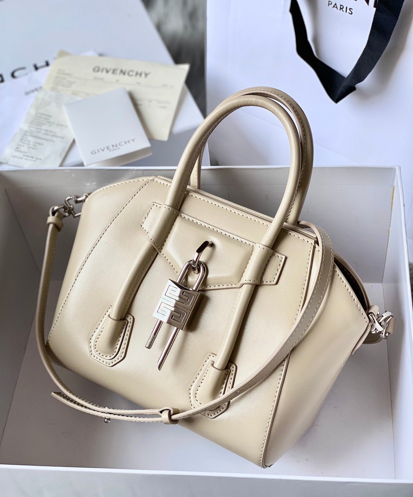 gv Mini Antigona Lock Bag Beige For Women, Handbags, Shoulder Bags 8.7in/22cm GVC