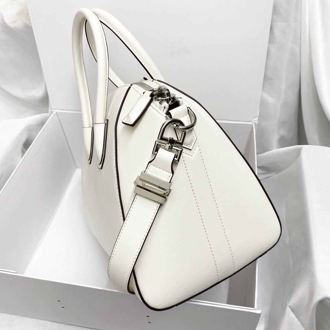gv Antigona Bag White For Women, Handbags, Shoulder Bags 13in/33cm GVC 