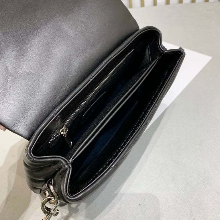 SAINT LAURENT LOULOU TOY STRAP BAG IN QUILTED Y LEATHER BLACK 20CM