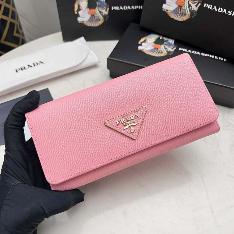 PR SAFFIANO LUX LEATHER FLAP CONTINENTAL LIGHT PINK WALLET 19CM
