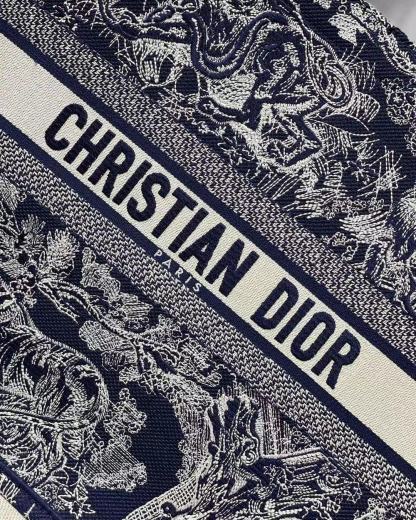 DOR LARGE BOOK TOTE BLUE TOILE DE JOUY REVERSE EMBROIDERY M1286ZRGO_M928