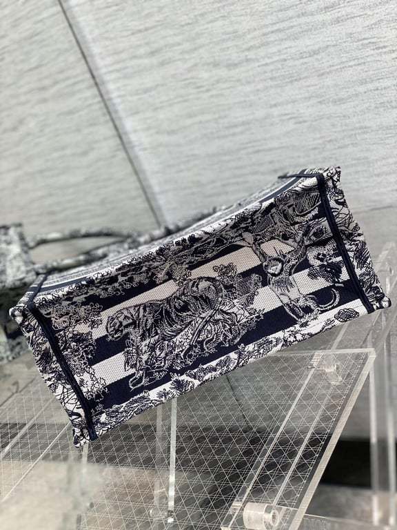 DIR 36CM NAVY BLUE TOILE DE JOUY STRIPES EMBROIDERY MEDIUM BOOK TOTE