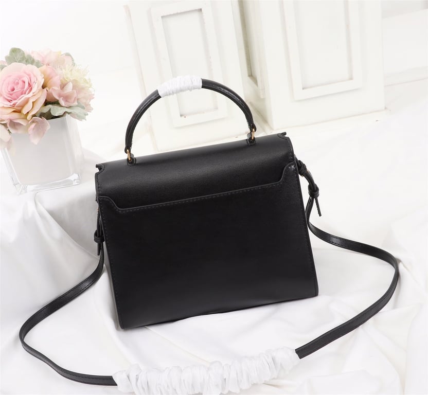 SAINT LAURENT CASSANDRA MEDIUM TOP HANDLE BAG BLACK GOLD 24CM