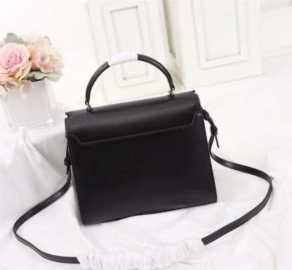 SAINT LAURENT CASSANDRA MEDIUM TOP HANDLE BAG BLACK GOLD 24CM