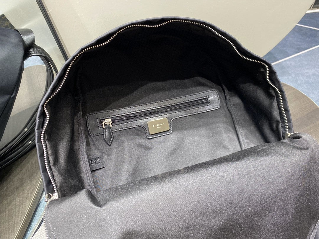 gv Essentiel U Backpack Black For Men, Men&#8217;s Backpacks 17in/43cm GVC