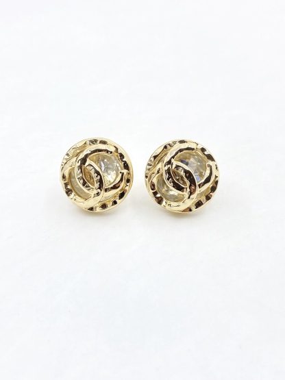 CC CC BUTTON CLIP-ON EARRINGS