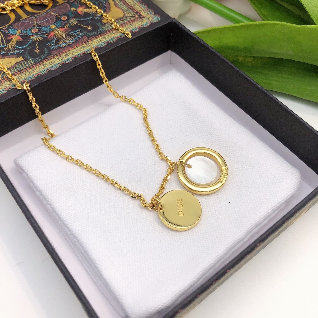 DOR GOLD NECKLACE