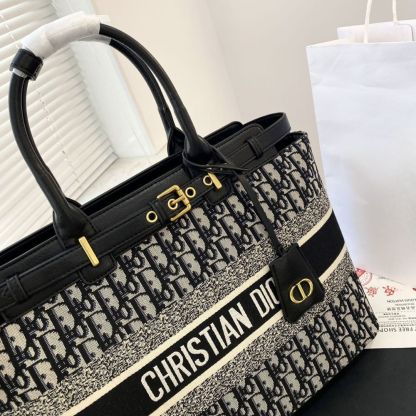 DOR TOTE BAG WITH GOLD TONE BUCKLE OBLIQUE EMBROIDERY BLUE 34CM