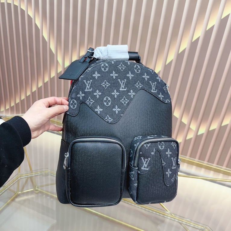 LUV BACKPACK MULTIPOCKET BLACK MONOGRAM DENIM AND TAURILLON LEATHER 42CM M45973