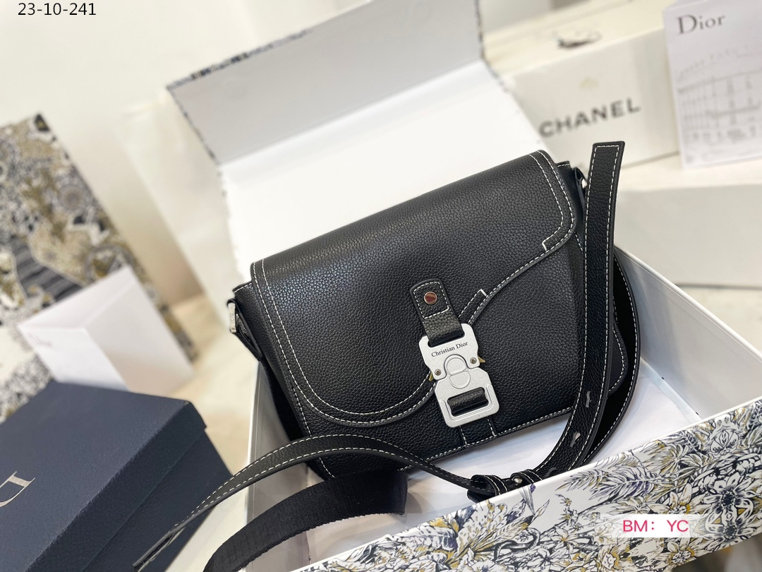 DOR MINI SADDLE BAG WITH STRAP BLACK 23CM