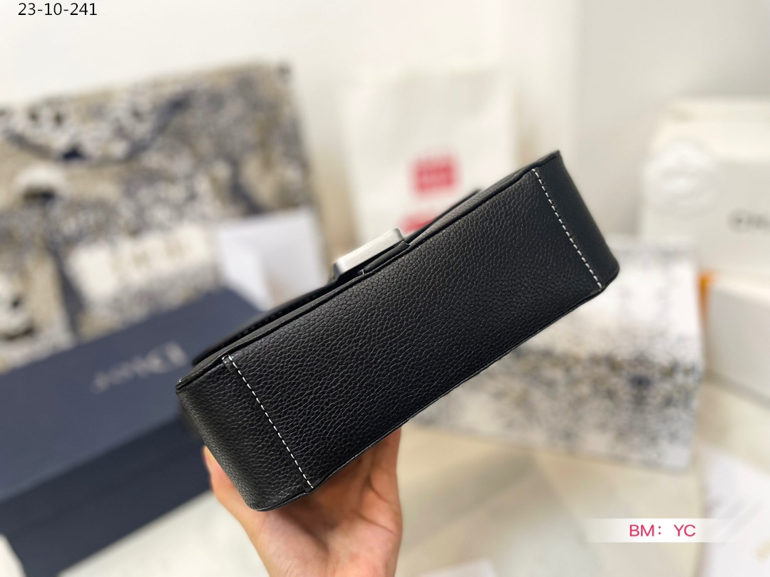 DOR MINI SADDLE BAG WITH STRAP BLACK 23CM