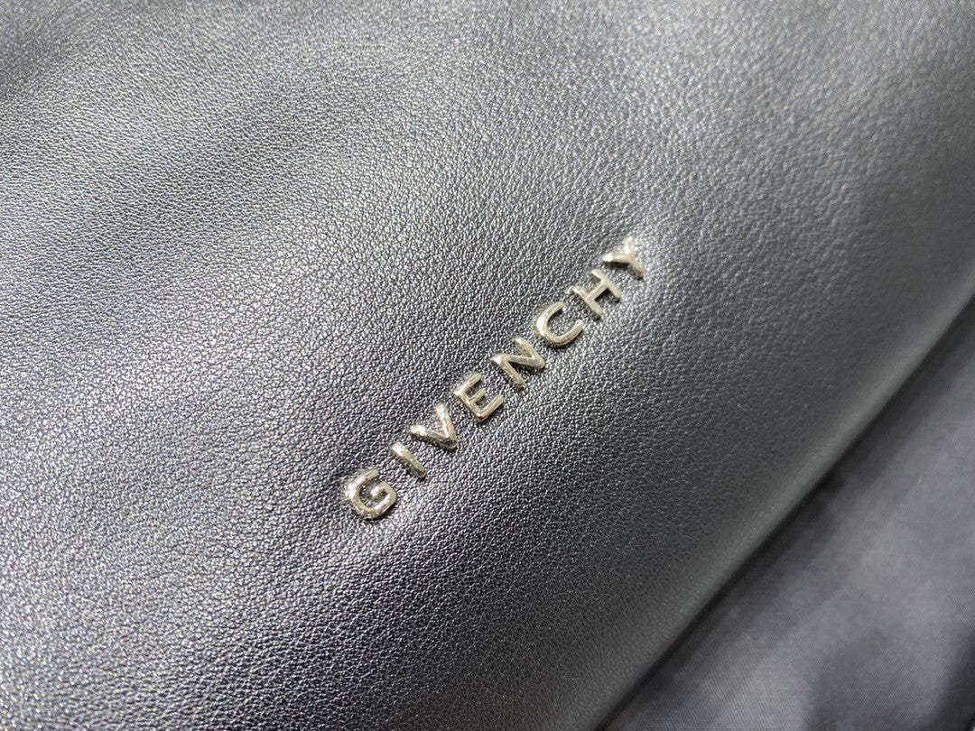 gv Essentiel U Backpack Black For Men, Men&#8217;s Backpacks 17in/43cm GVC