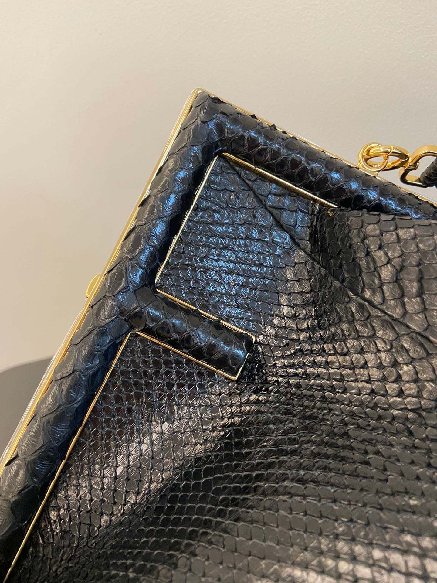 FI First Small Black For Women, Women’s Bags, Shoulder And Crossbody Bags 10.2in/26cm FF 8BP129A