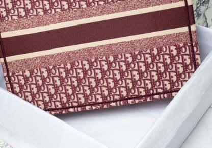 DIR LARGE BOOK TOTE OBLIQUE EMBROIDERY RED 42CM