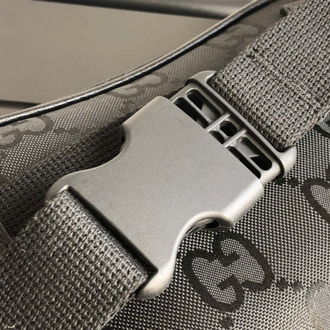 gg Off The Grid Belt Bag Black gg ECONYL® For Men  9.5in/24cm gg 631341 H9HBN 1000