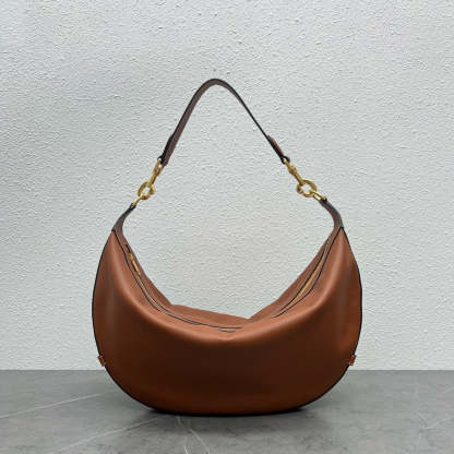 CE Medium Leandre Bag In Supple Brown For Women 14in/35cm 197263DV7.04LU