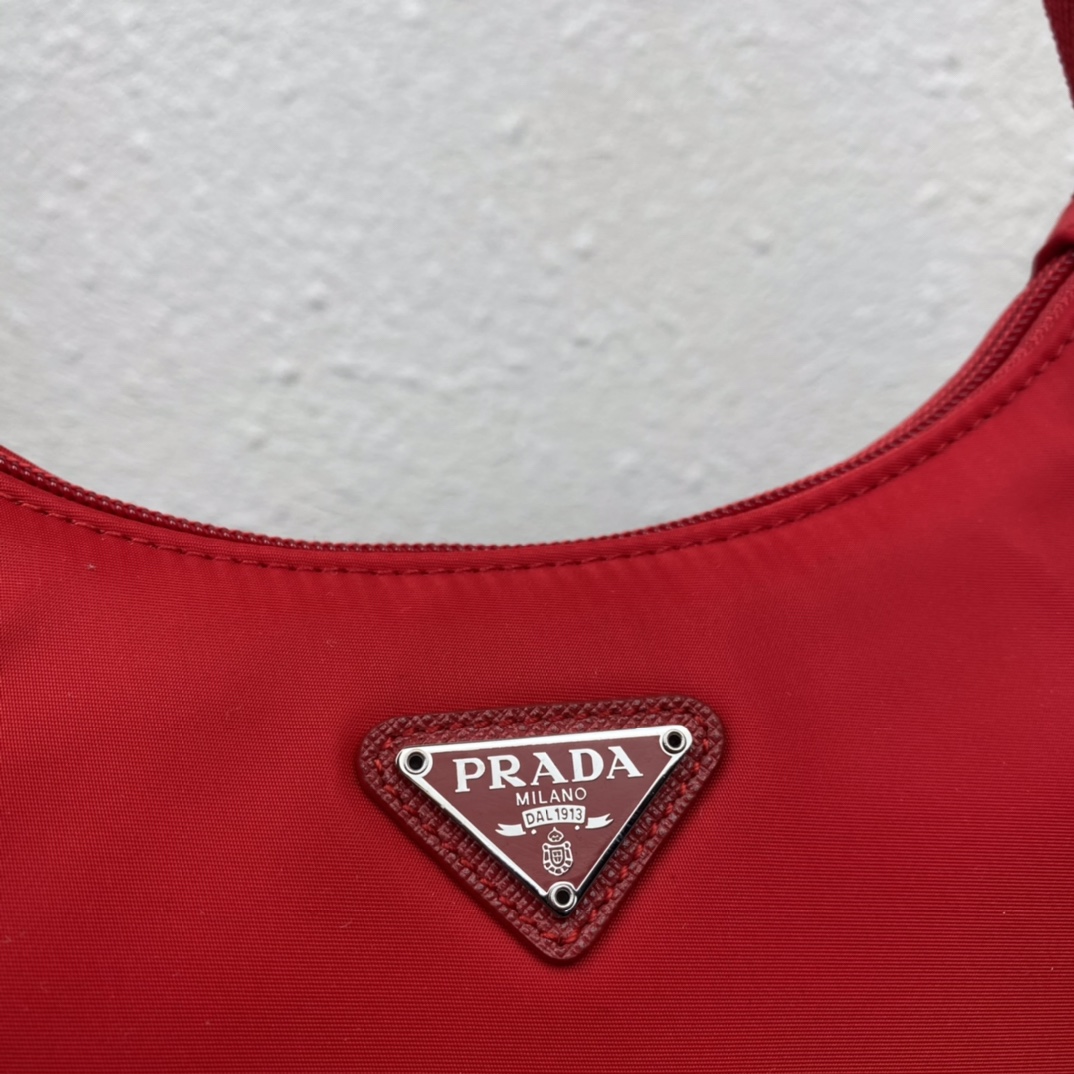 PR RE-NYLON RE-EDITION 2000 MINI-BAG RED 1NE515RDH0F0011