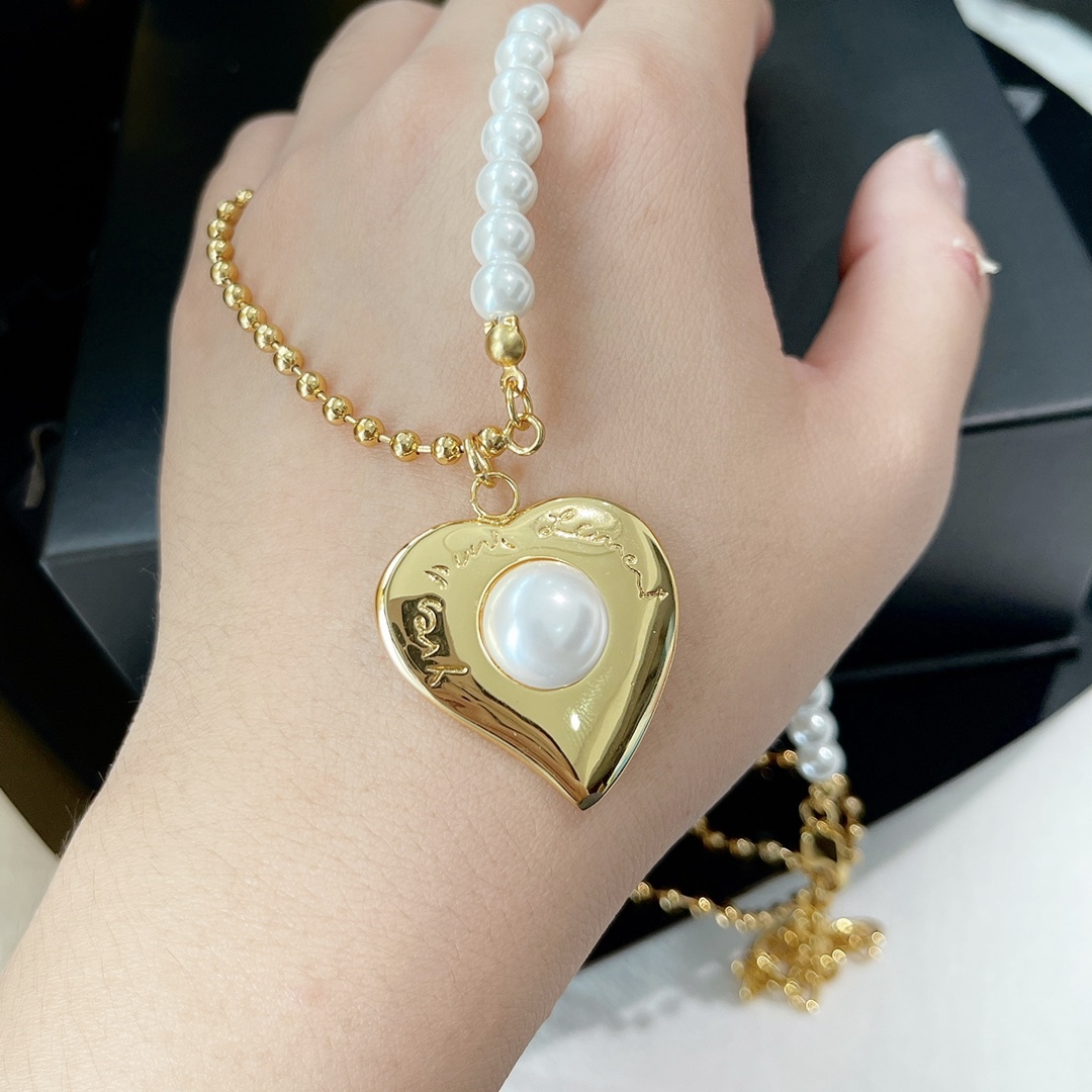 SAINT LAURENT HEART PEARL NECKLACE
