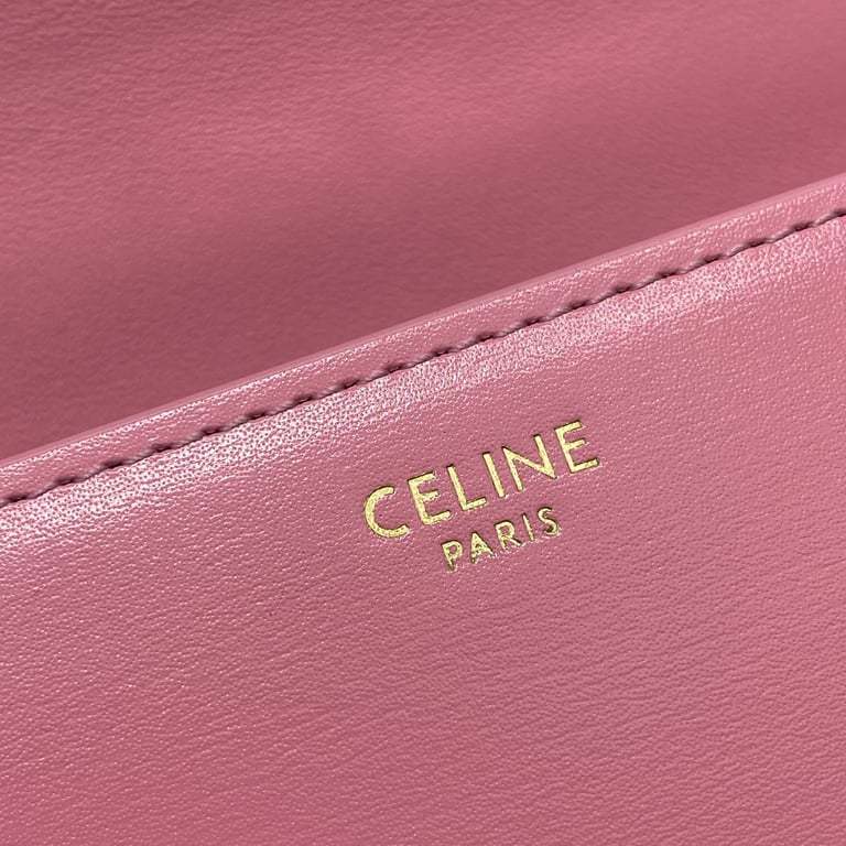 CE CHAIN SHOULDER BAG TRIOMPHE IN TRIOMPHE CANVAS PINK