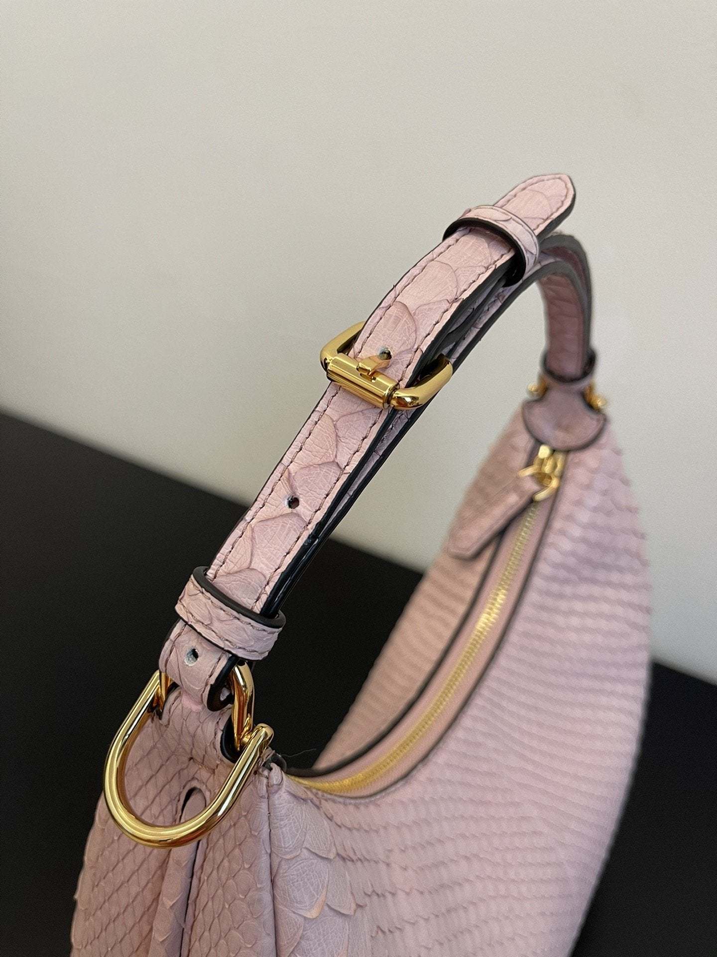 FI FIgraphy Pale pink Python Small Bag For Woman 29cm/11in 8BR798AHN2F1HKJ