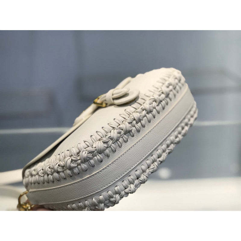 Medium Bobby Bag with Whipstitched Seams M9319