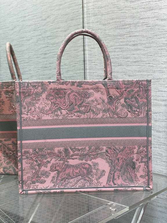 DIR MEDIUM BOOK TOTE PINK AND GRAY TOILE DE JOUY SAUVAGE EMBROIDERY 36CM