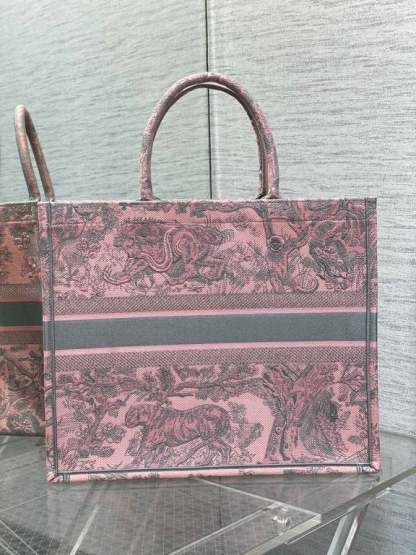 DIR MEDIUM BOOK TOTE PINK AND GRAY TOILE DE JOUY SAUVAGE EMBROIDERY 36CM