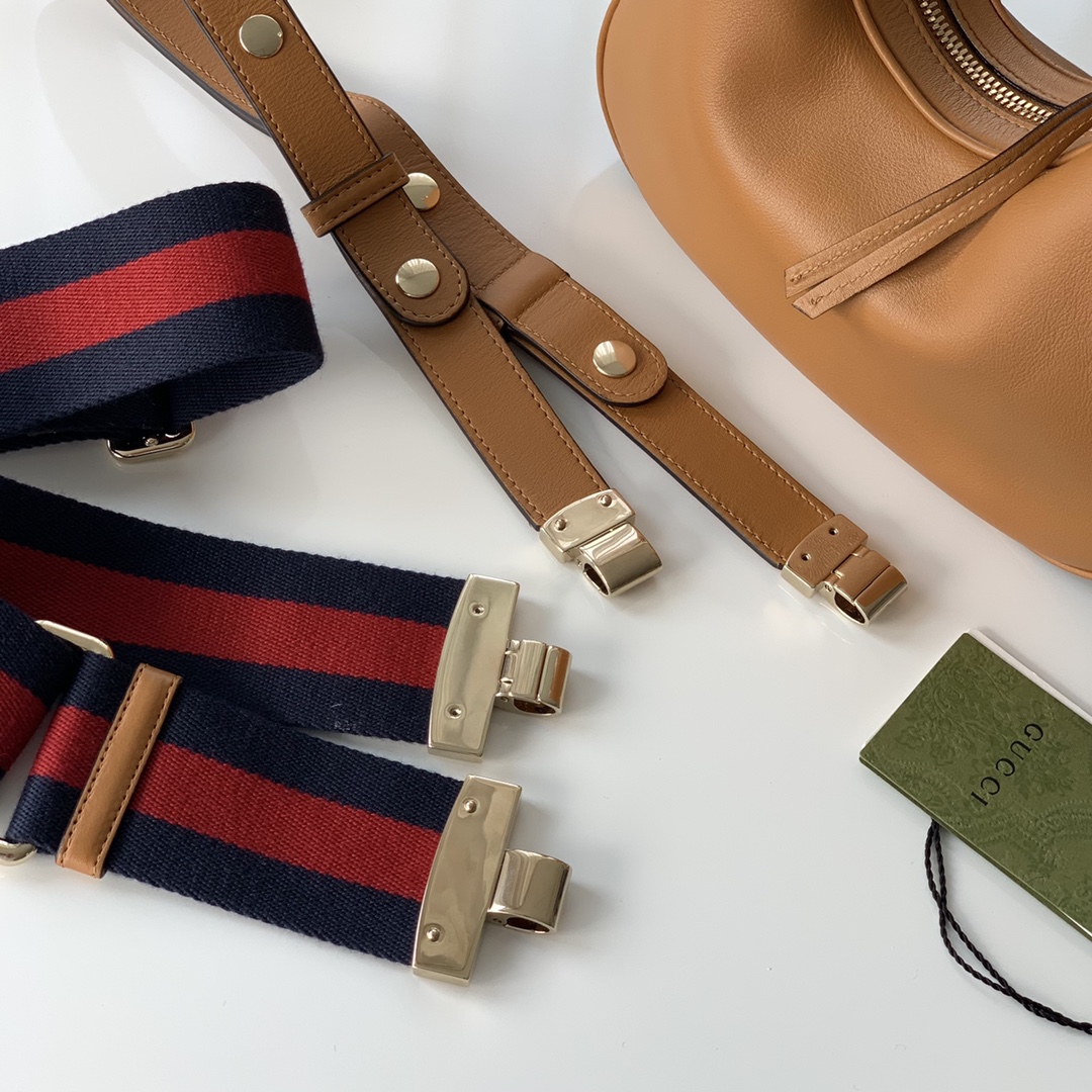 GG GG ATTACHE SMALL SHOULDER BAG IN ORANGE 23CM 702823 UXWBG 3162