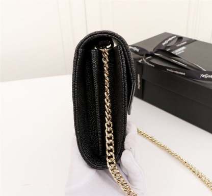SAINT LAURENT CASSANDRE MATELASSE CHAIN WALLET IN GRAIN DE POUDRE EMBOSSED BLACK GOLD 22CM
