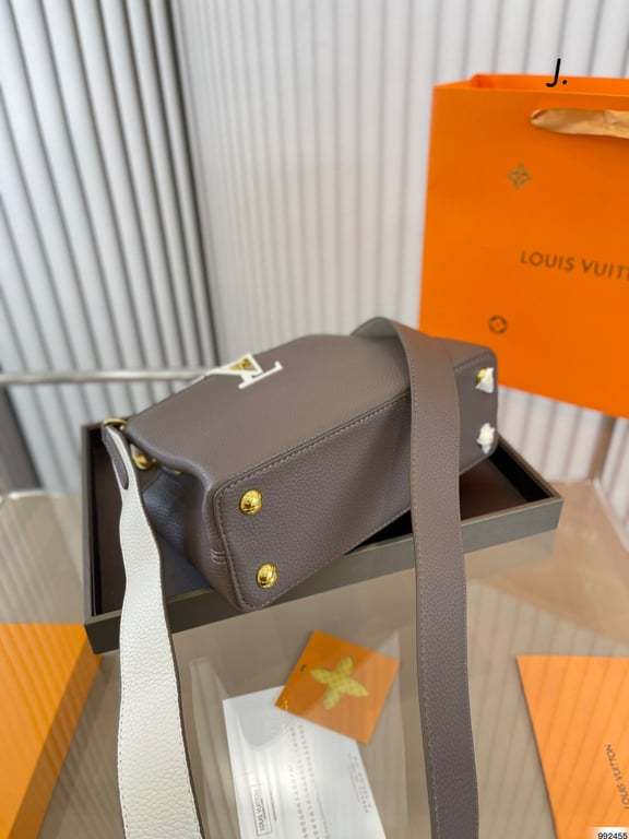 LUV CAPUCINES MM BROWN