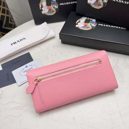 PR SAFFIANO LUX LEATHER FLAP CONTINENTAL LIGHT PINK WALLET 19CM