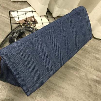 CHL 38CM CANVAS LARGE NAVY BLUE DEAUVILLE TOTE BAG