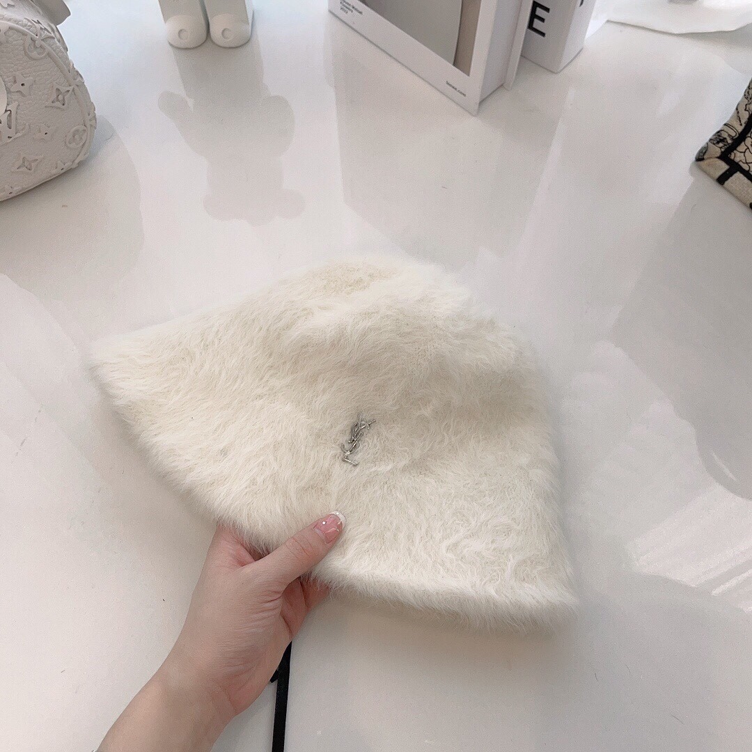 YSL FAUX FUR BUCKET HAT WHITE