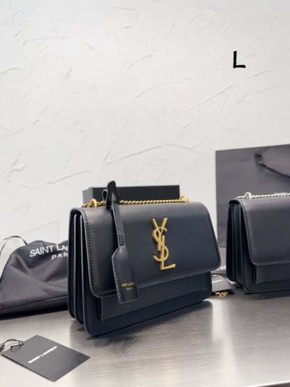 SAINT LAURENT SUNSET MEDIUM CHAIN BAG IN SMOOTH LEATHER 22CM